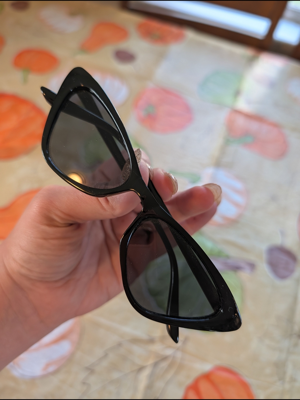 SHEIN Black Cat-Eye Sunglasses for Women